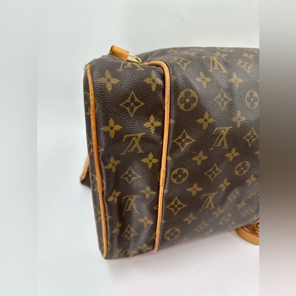 Louis Vuitton Sac Gymnastique Monogram Canvas Sport Bag(rare Find)PRICE IS FIRM! - Picture 12 of 16